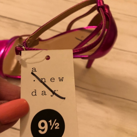 A New Day Heels 9 1/2. Firm price or bundle - Picture 4 of 8